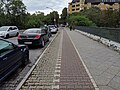 osmwiki:File:Radweg Eschersheimer Straße Neukölln.jpg