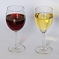 osmwiki:File:Red and white wine 12-2015.jpg